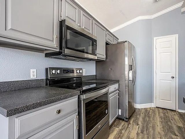 9000 Elbe Trail, Fort Worth, TX 76118
