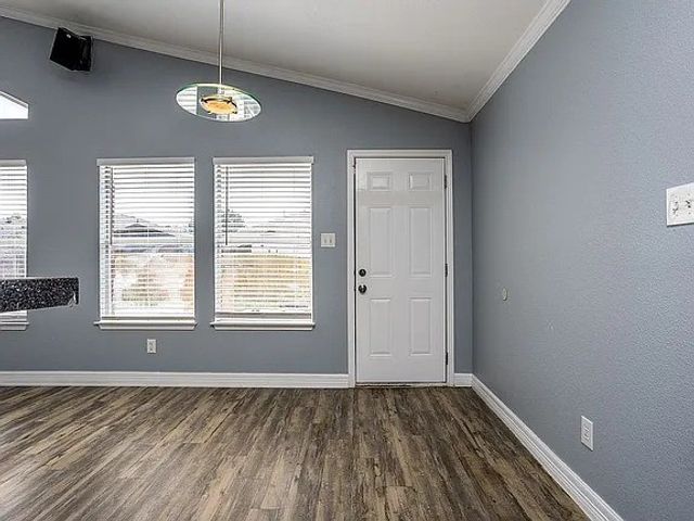 9000 Elbe Trail, Fort Worth, TX 76118
