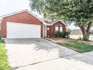 9000 Elbe Trail, Fort Worth, TX 76118