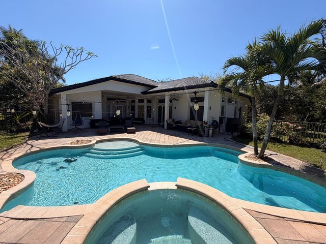 3309 Bradenham Lane, Davie, FL 33328