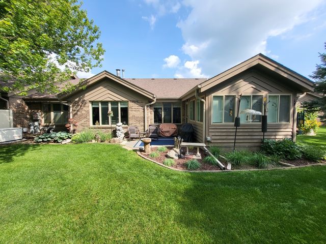 2136 CHURCHVIEW Drive 6, Rockford, IL 61107