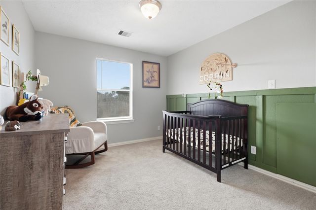9114 Creekside Court, Hitchcock, TX 77563
