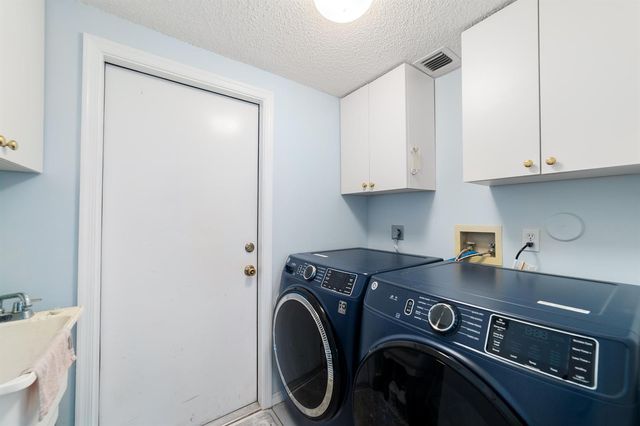2211 Soundings Court, West Palm Beach, FL 33413