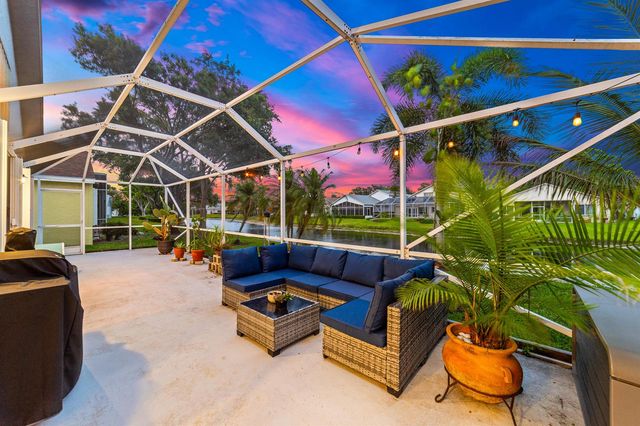 2211 Soundings Court, West Palm Beach, FL 33413