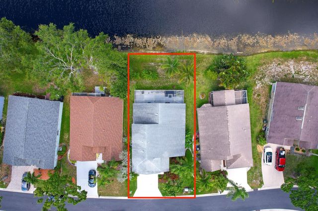 2211 Soundings Court, West Palm Beach, FL 33413