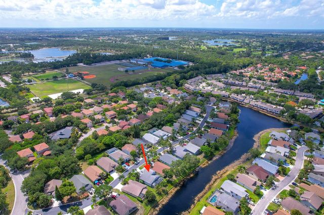 2211 Soundings Court, West Palm Beach, FL 33413