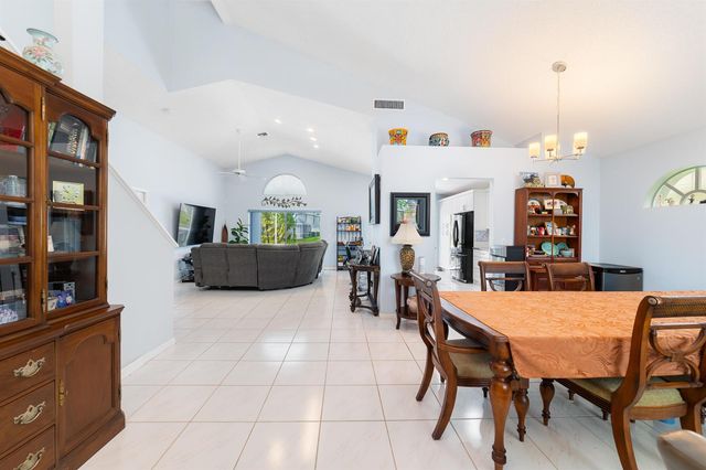 2211 Soundings Court, West Palm Beach, FL 33413