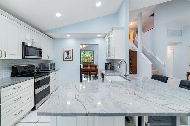 2211 Soundings Court, West Palm Beach, FL 33413