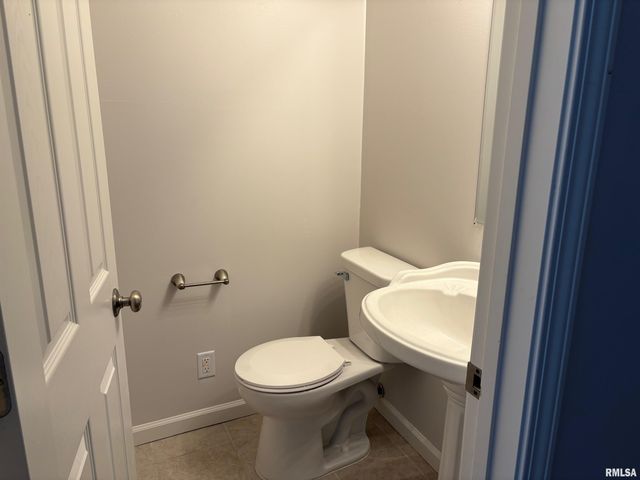 204 TULIP Drive, Mackinaw, IL 61755