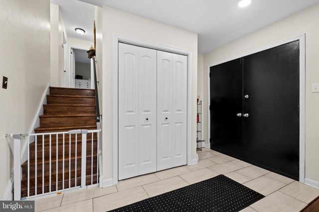 1136 BON AIR RD, Havertown, PA 19083