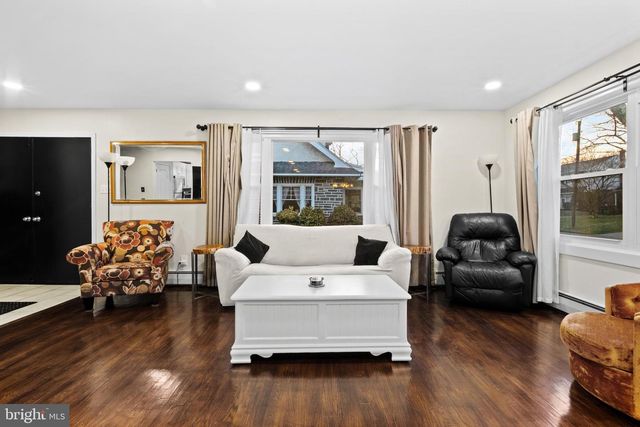 1136 BON AIR RD, Havertown, PA 19083