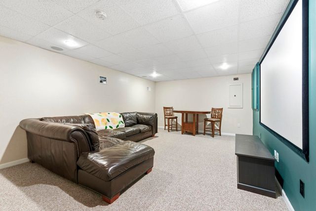 82 Truell Road, Hollis, NH 03049