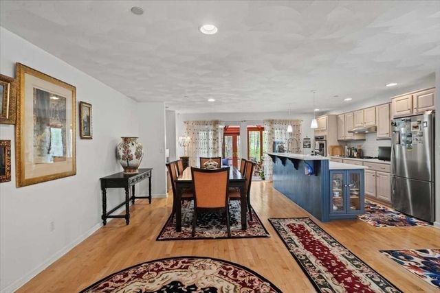 8 Deer Path 8, Hudson, MA 01749