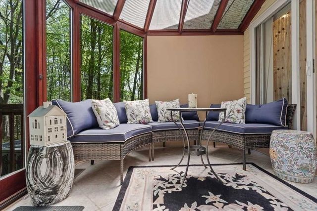 8 Deer Path 8, Hudson, MA 01749
