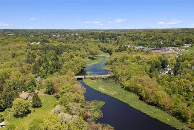 8 Deer Path 8, Hudson, MA 01749