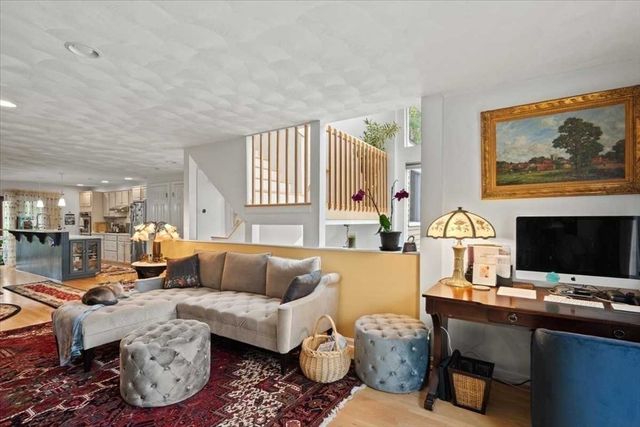 8 Deer Path 8, Hudson, MA 01749