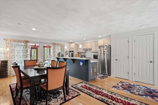 8 Deer Path 8, Hudson, MA 01749