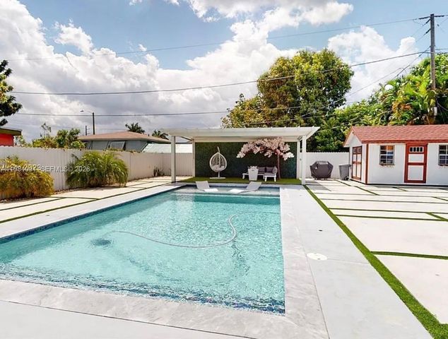 1220 NW 37th Ave 0, Miami, FL 33125