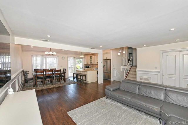 2885 Gerald Court, North Bellmore, NY 11710