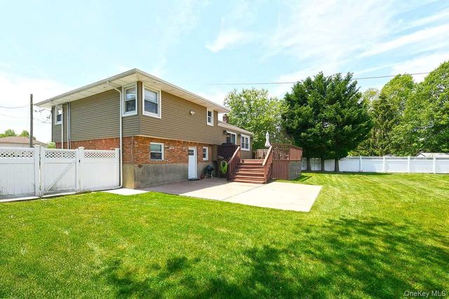 2885 Gerald Court, North Bellmore, NY 11710