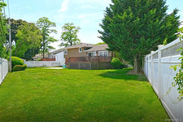 2885 Gerald Court, North Bellmore, NY 11710