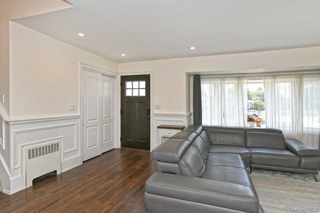 2885 Gerald Court, North Bellmore, NY 11710