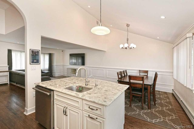 2885 Gerald Court, North Bellmore, NY 11710
