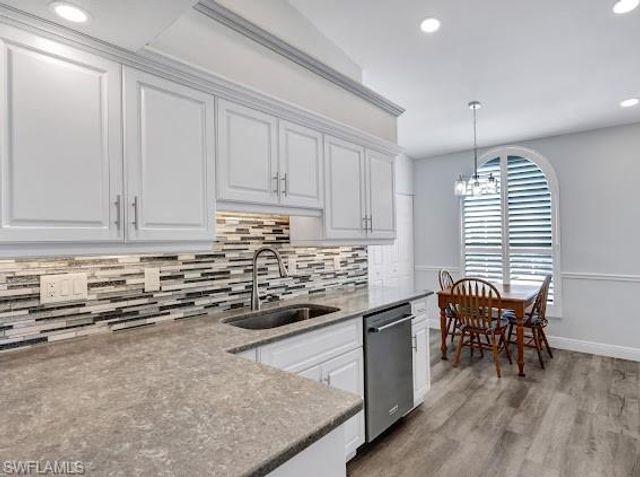 15435 Cedarwood Ln Apt 301, Naples, FL 34110