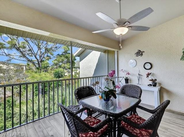 15435 Cedarwood Ln Apt 301, Naples, FL 34110
