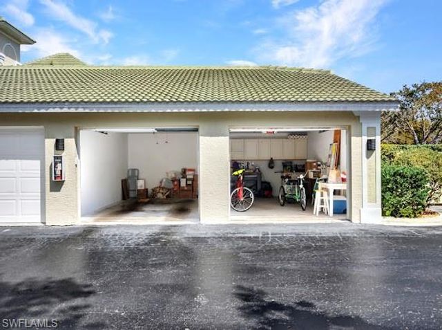 15435 Cedarwood Ln Apt 301, Naples, FL 34110