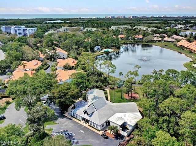 15435 Cedarwood Ln Apt 301, Naples, FL 34110