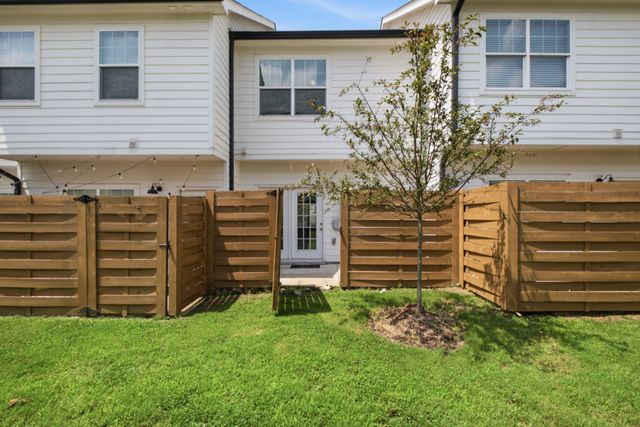 2426 Sayerville Ave, Old Hickory, TN 37138