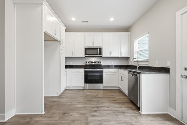 2426 Sayerville Ave, Old Hickory, TN 37138