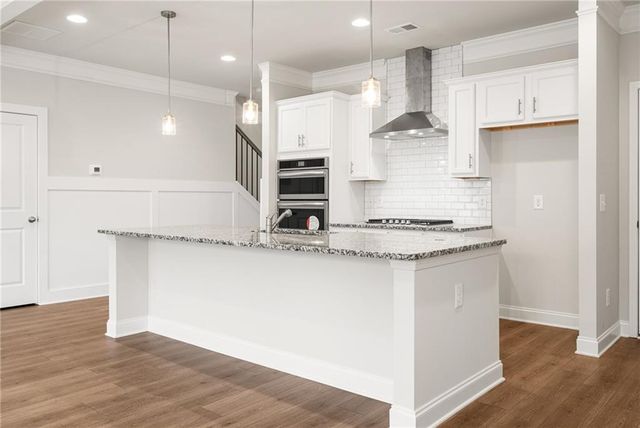 5577 Keswick Drive, Flowery Branch, GA 30542