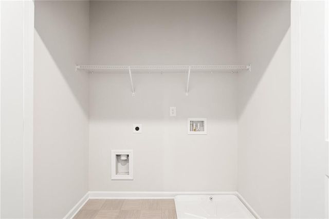 5577 Keswick Drive, Flowery Branch, GA 30542