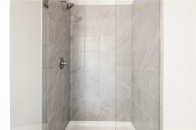 5577 Keswick Drive, Flowery Branch, GA 30542