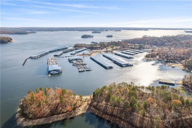 5577 Keswick Drive, Flowery Branch, GA 30542