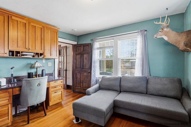 318 E 3RD AVE, Cheyenne, WY 82001
