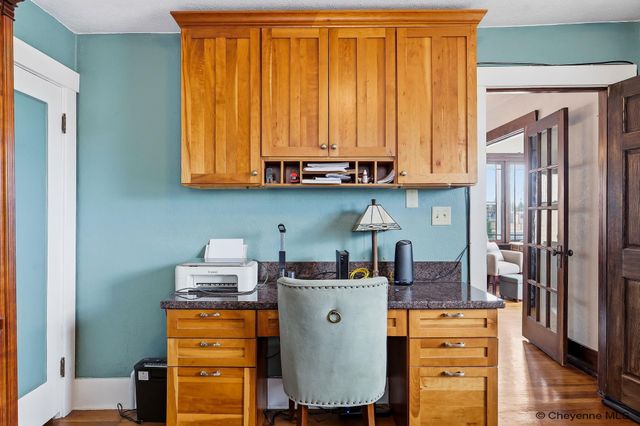 318 E 3RD AVE, Cheyenne, WY 82001