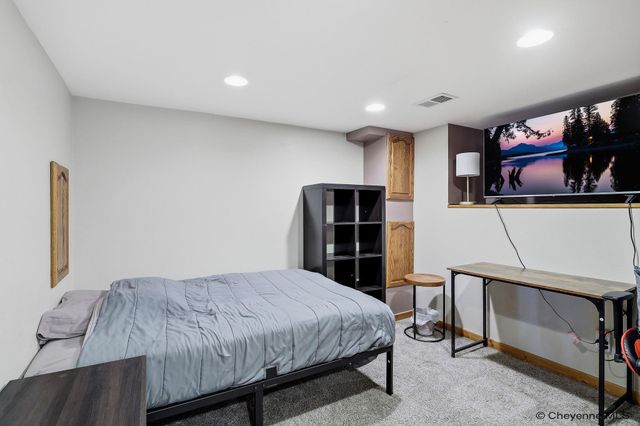 318 E 3RD AVE, Cheyenne, WY 82001