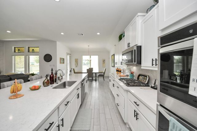 2539 Ravenna Court, Friendswood, TX 77546