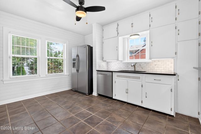 3811 Grandview Ave, Louisville, KY 40207