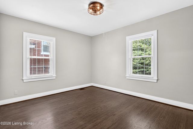 3811 Grandview Ave, Louisville, KY 40207