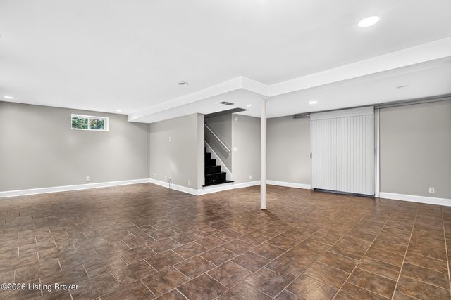 3811 Grandview Ave, Louisville, KY 40207