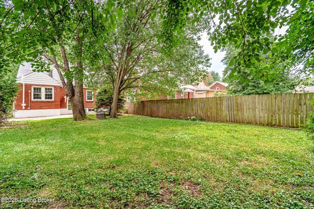3811 Grandview Ave, Louisville, KY 40207