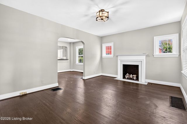 3811 Grandview Ave, Louisville, KY 40207