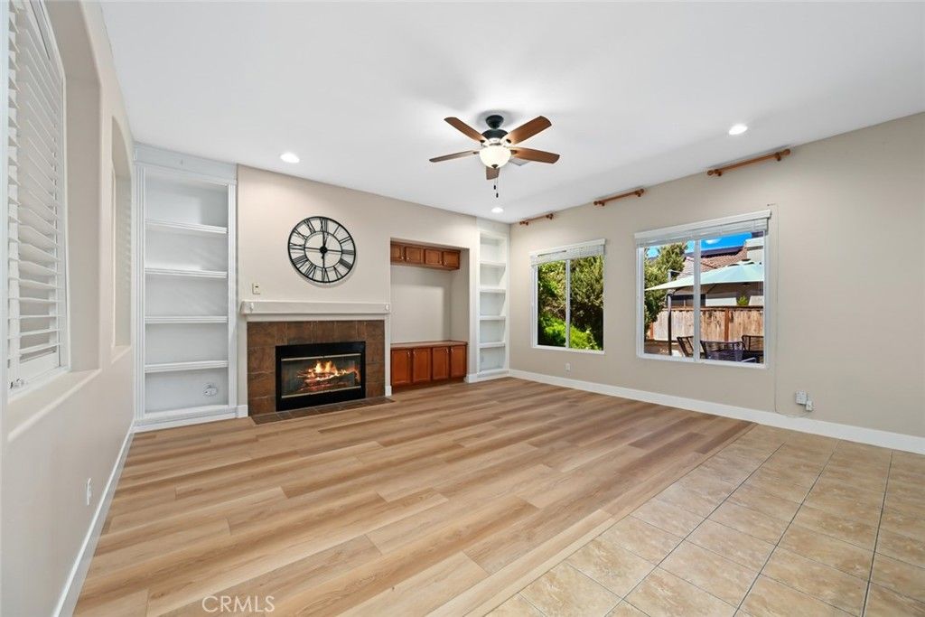 Image 11 of property listing at 26764 Kingwood, Murrieta, CA 92563