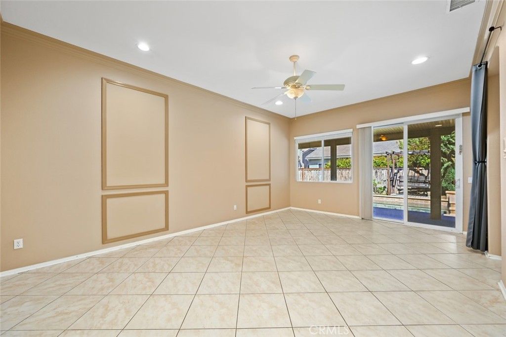 Image 23 of property listing at 26764 Kingwood, Murrieta, CA 92563