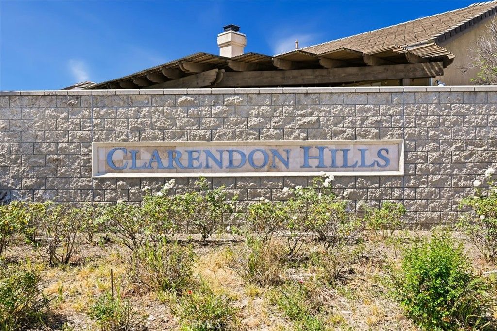 Image 4 of property listing at 26764 Kingwood, Murrieta, CA 92563