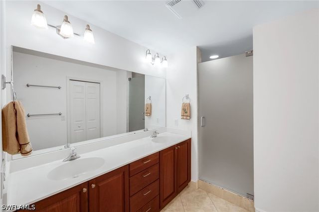 337 Vintage Bay DR D25, Marco Island, FL 34145